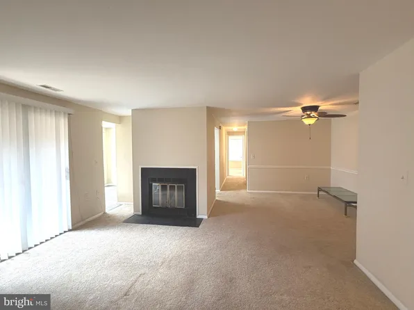 18131 Chalet Dr #24-103, Germantown, MD 20874