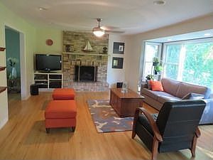 5th image of 653 Alexandria Dr