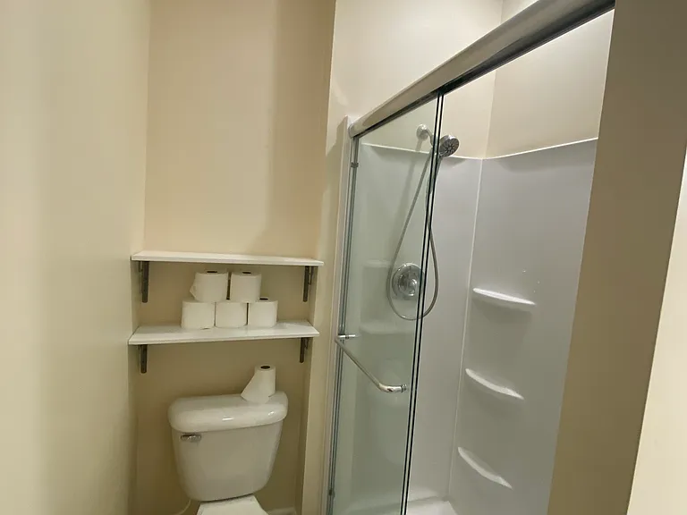 1348 N Paulina St #1R — Photo 5
