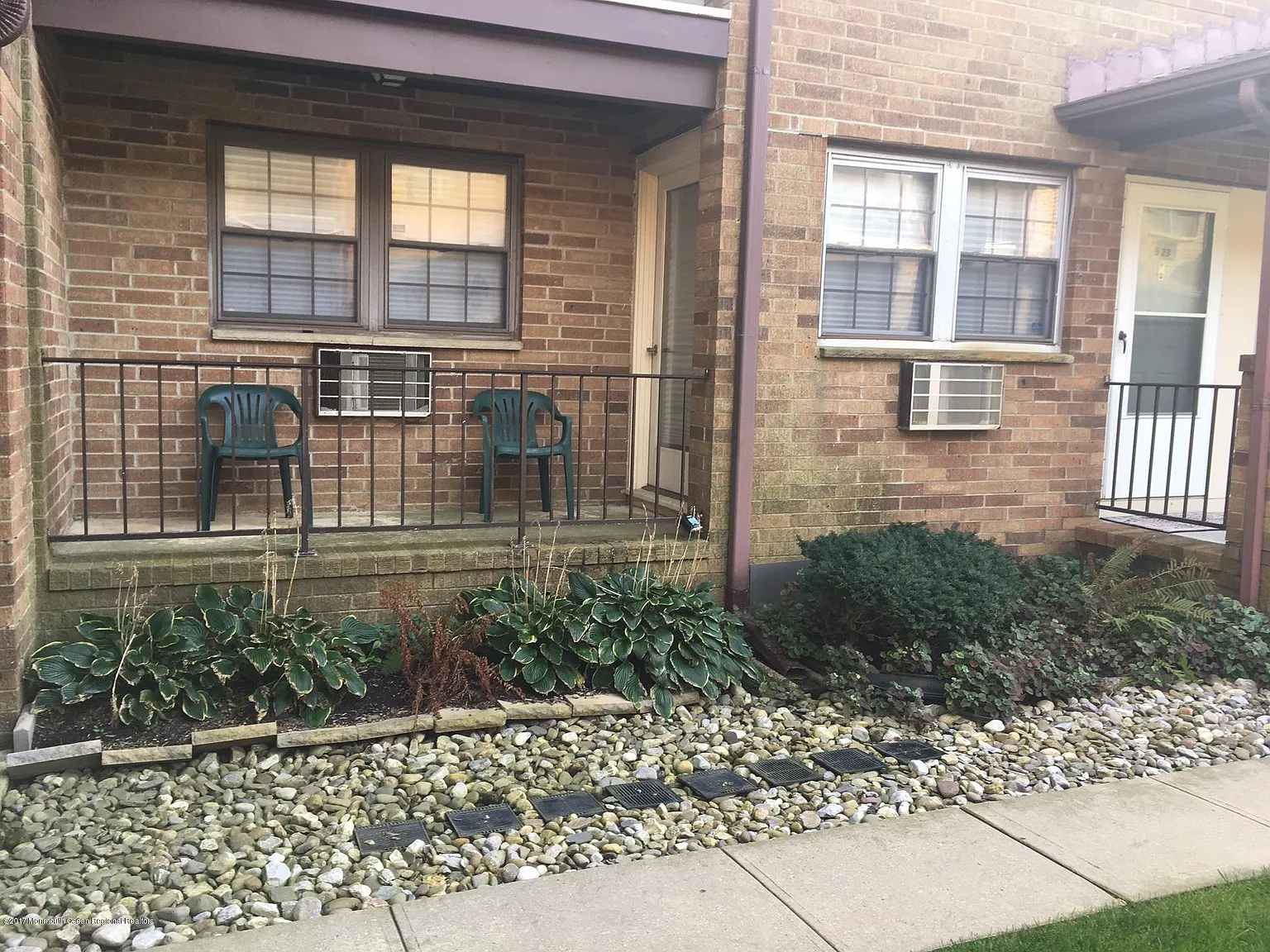 1 bed, 832 sqft, $2,300 — Photo 3