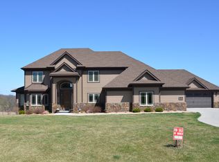 5060 River Ridge Rd, Ames, IA 50014