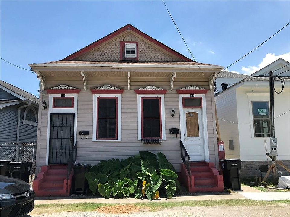1st image of 214-16 N Pierce St
