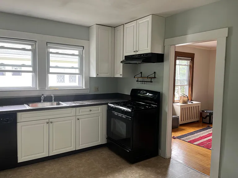 133 Cottage St — Photo 16