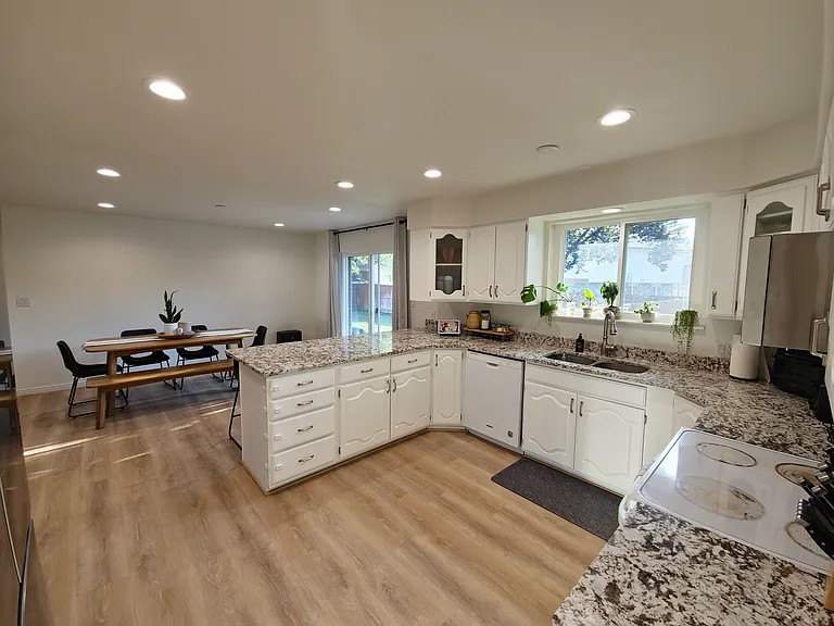 1320 N 600 W — Photo 7