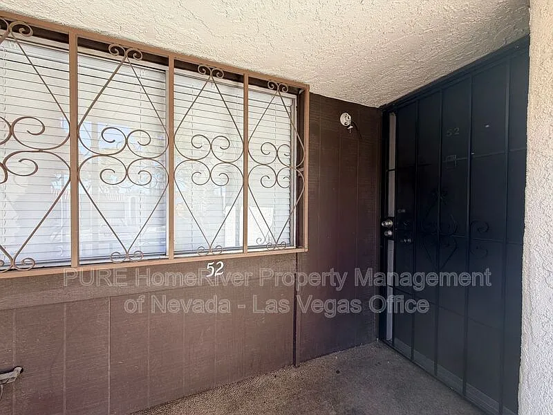 1 bed, 1.0 bath, 671 sqft, $800 — Photo 2