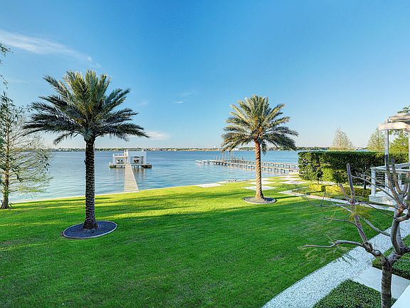 3rd image of 1822 Cove Park Dr