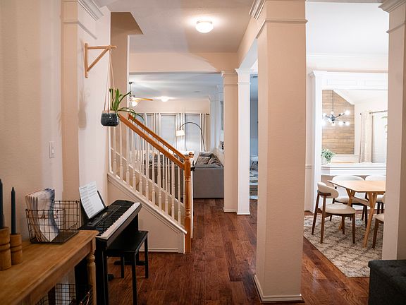 4th image of 8241 Grayson Way