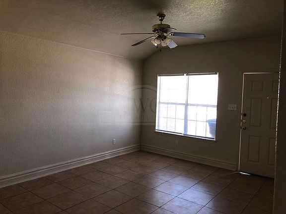 2nd image of 2701 Seabiscuit Dr #Hmkqhnkkq