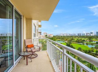 19501 W Country Club Dr APT 715, Aventura, FL 33180