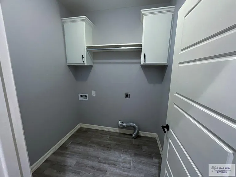 9649 Lake Concordia Ct — Photo 23