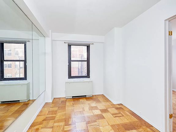 3rd image of 220 E 57th St APT 8J