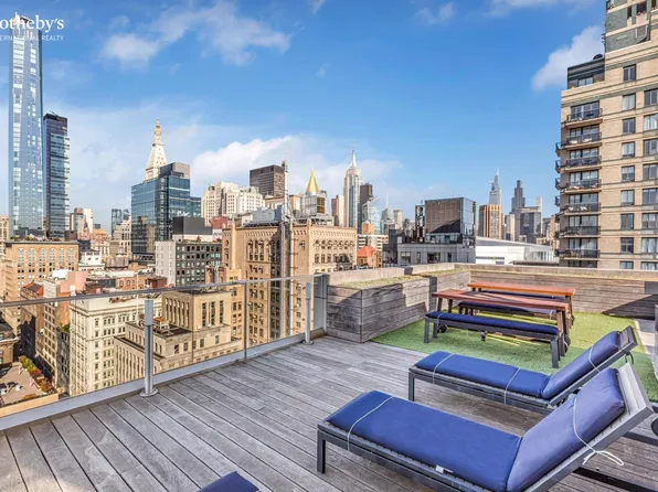 160 East 22nd Street image 8 of 11