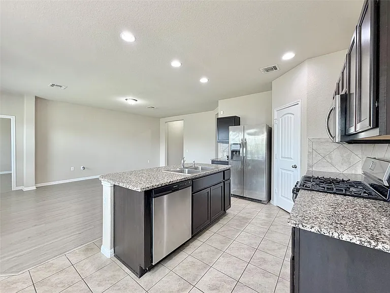 1416 Fort Dessau Rd — Photo 11