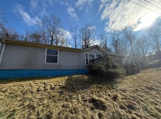 947 Sunnycrest Dr, Huntington, WV 25705