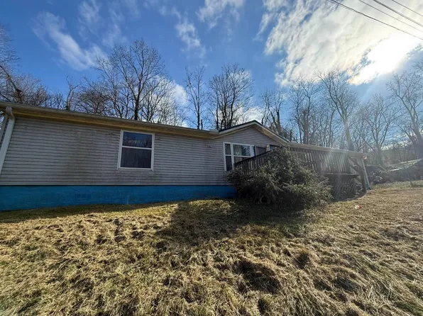 947 Sunnycrest Dr, Huntington, WV 25705