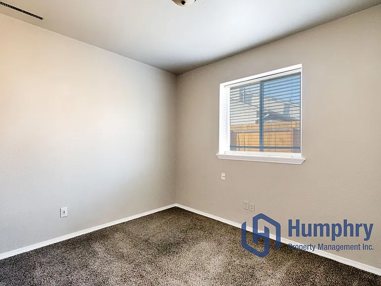 256 W Woodbury Dr — Photo 14