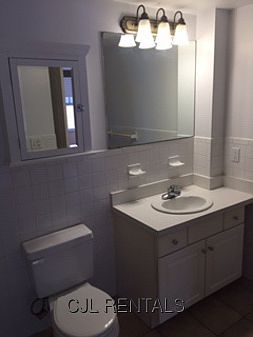 5th image of 16 Brooks Park APT 12A