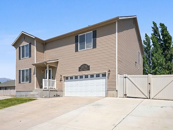 3rd image of 2059 E Hickock Way