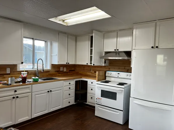 3514 S J St, Tacoma, WA 98418