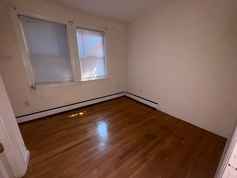 27 Melrose St #4A — Photo 10