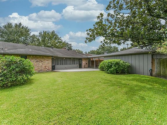 5th image of 5822 Braesheather Dr
