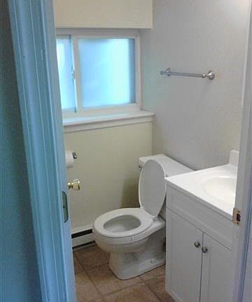 Bathroom1