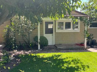 1692 New York Dr, Altadena, CA 91001