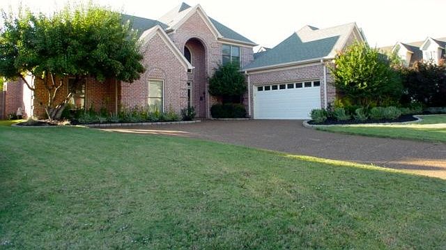1st image of 7446 Crystal Lake Dr