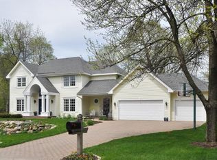 19640 Silver Lake Trl, Shorewood, MN 55331