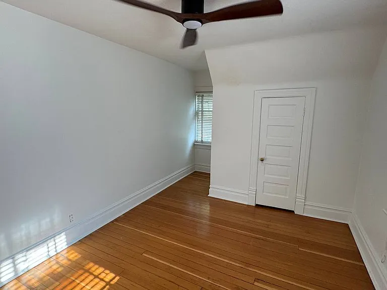 1129 E 600 S — Photo 12