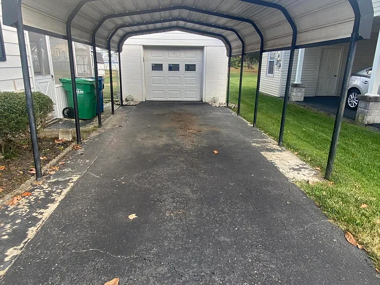 812 Alton Rd — Photo 3
