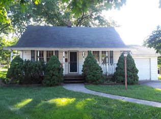 811 N West St, Crown Point, IN 46307