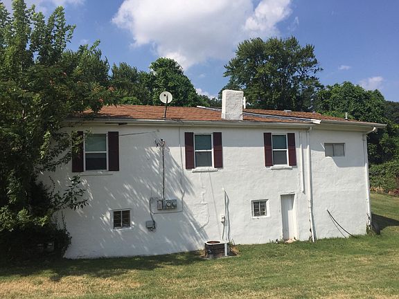 3rd image of 3036 W Milton Ave