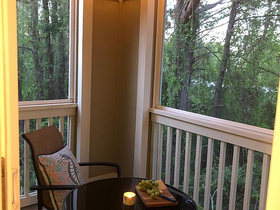 5th image of 1600 Long Grove Dr #600