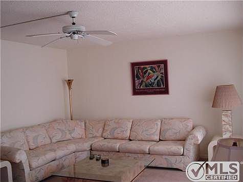 2nd image of 211 Wellington M #211