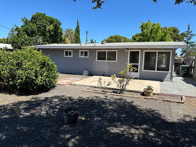 796 Lakehaven Dr — Photo 22