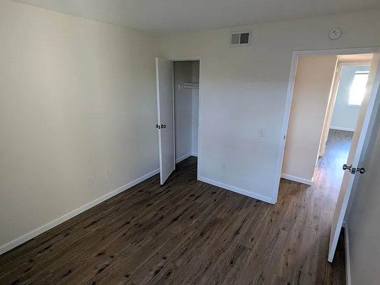 2260 N Indian Canyon Dr #B — Photo 22