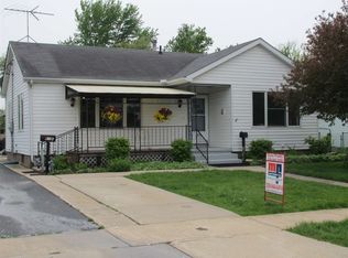 618 E North St, Geneseo, IL 61254