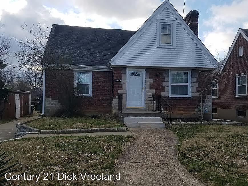 1st image of 920 Hess Ln