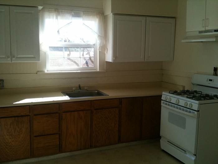 2nd image of 4001 W Durham Ferry Rd