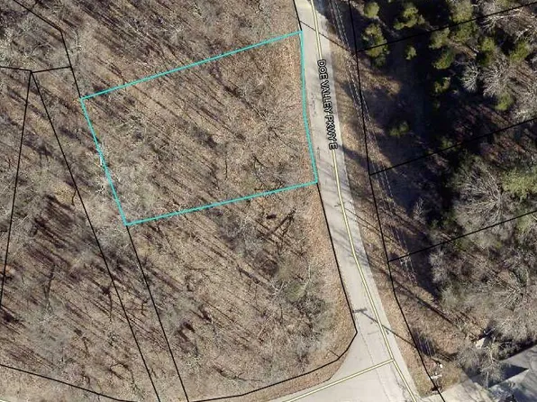 202 Doe Valley Pkwy E, Brandenburg, KY 40108