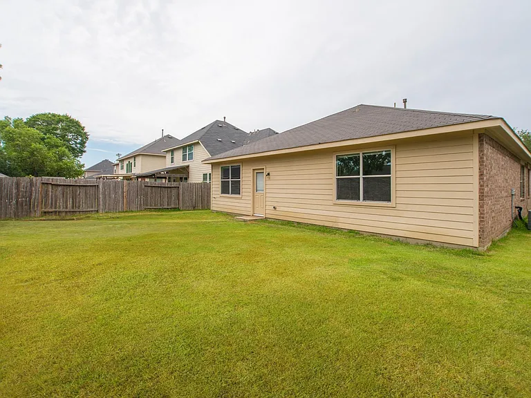 25531 Forest Springs Lake — Photo 41