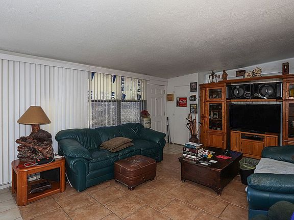 5th image of 1120 N Coolidge Ave
