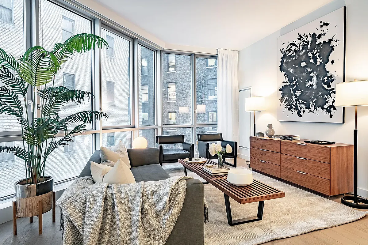 Building Photo - 160 Madison Ave #8B