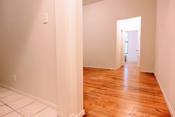 Rented by Voro, LLC | media 13