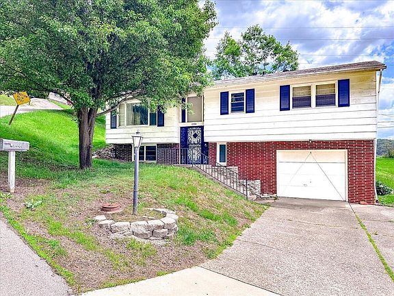 2nd image of 1224 Buena Vista Ln
