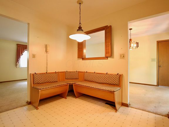 5th image of 534 Illinois Ct