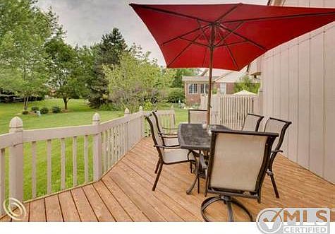 DECK 2