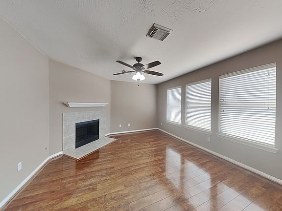 5th image of 2219 Plum Square Ct