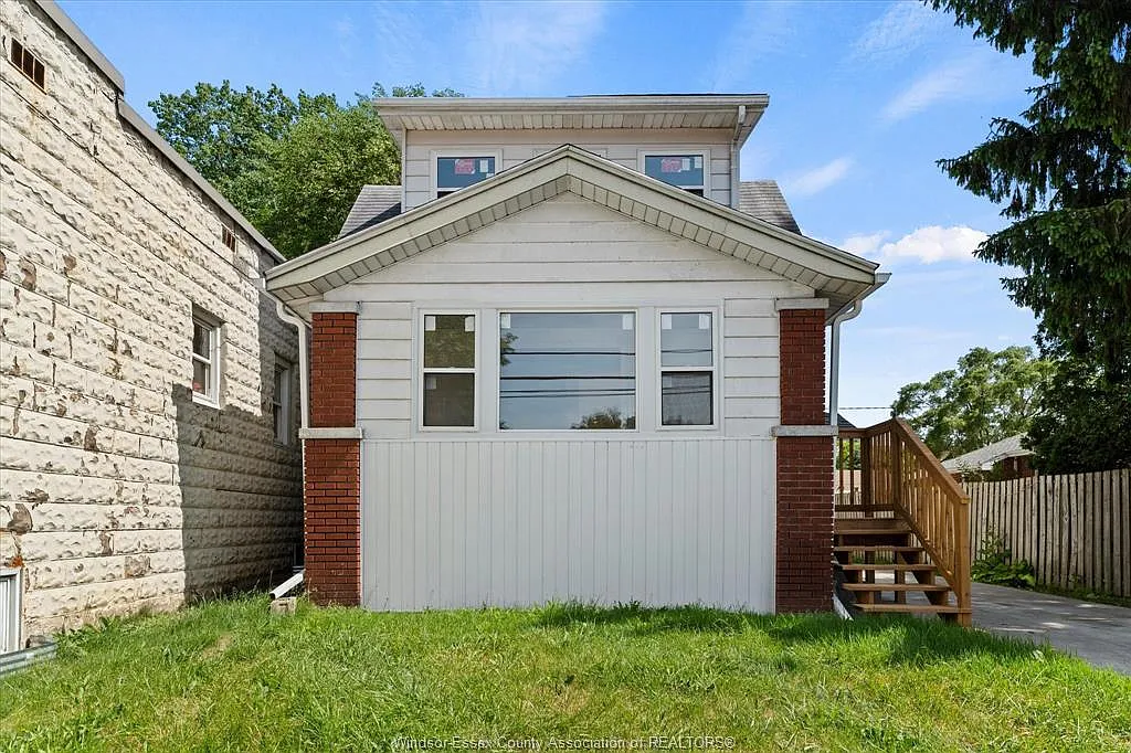 2 bed, 1063 sqft, $2,200 — Photo 1